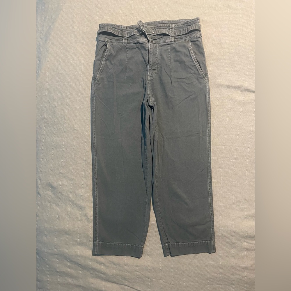 Anthropologie Women Gray Textured Pants Size 28 Worn in Great Condition